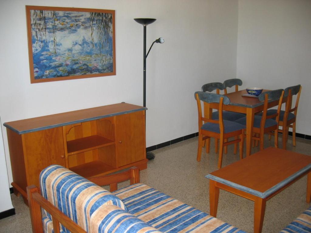 Aparthotel Sol Naixent *